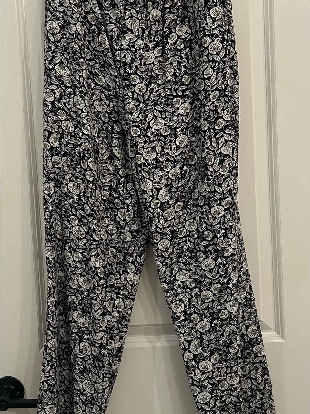 Straight Leg Women’s Pants in Black & White Leaf Print